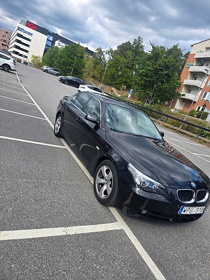 BMW 530i 7 of 11