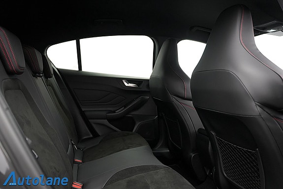 Ford Focus 23 of 29
