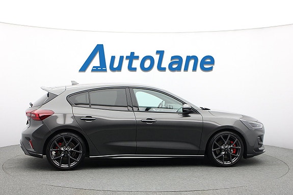Ford Focus 10 of 29