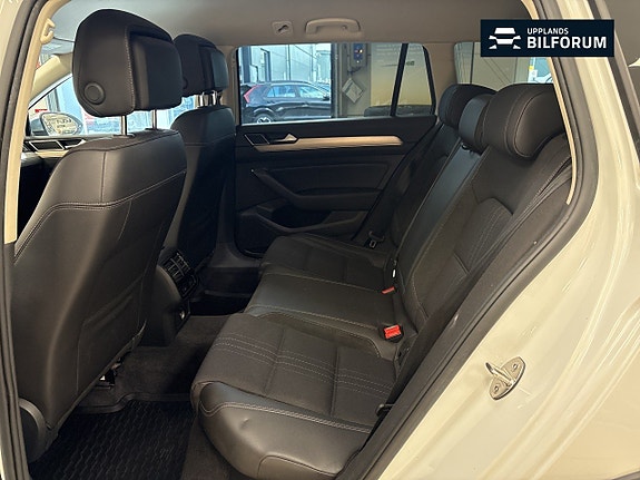 Volkswagen Passat Alltrack 8 of 14