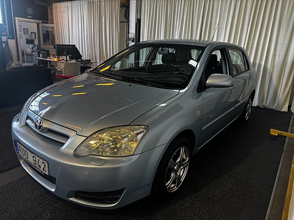 Toyota Corolla 3 of 11