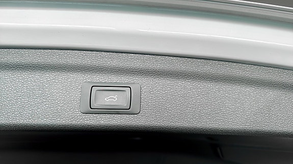 Audi Q3 22 of 22