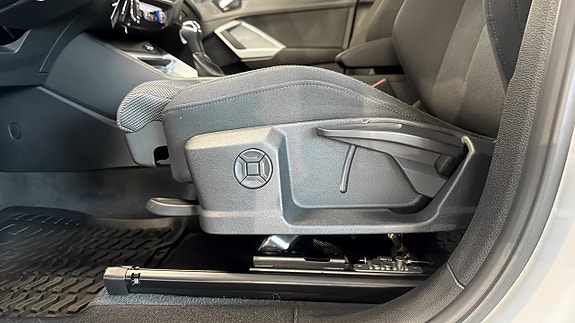 Audi Q3 19 of 22