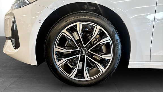 Audi A5 6 of 19