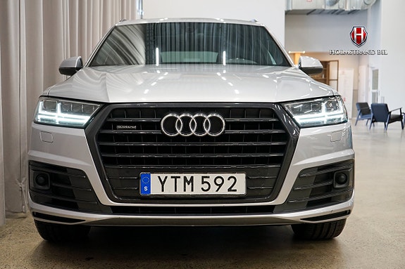 Audi Q7 5 of 28