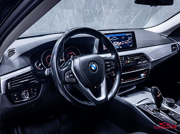 BMW 530e 12 of 26