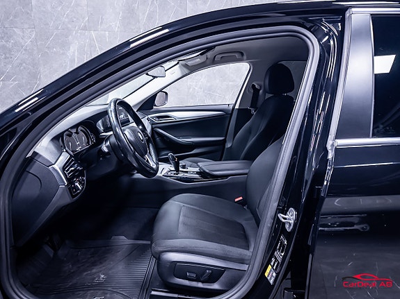 BMW 530e 10 of 26