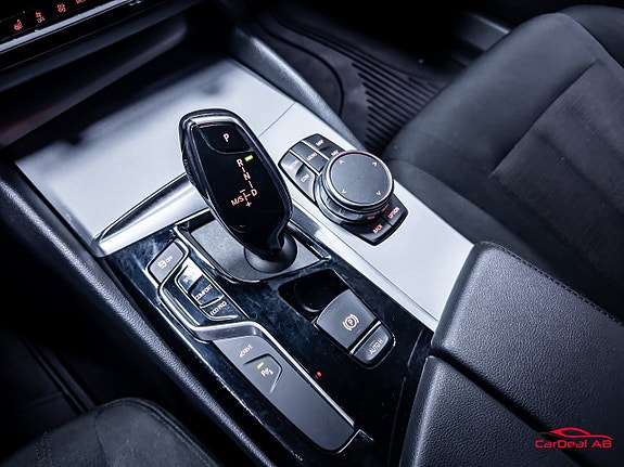 BMW 530e 25 of 26