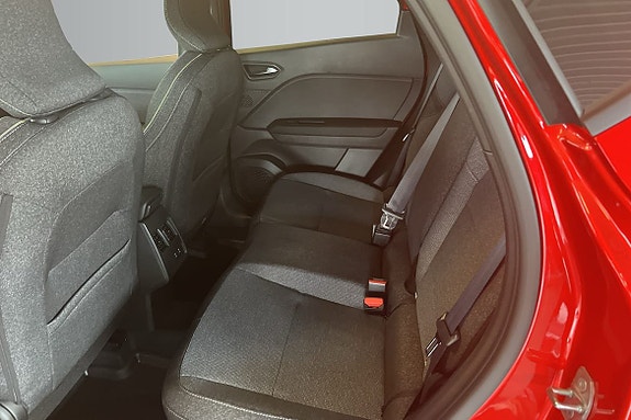 Renault Captur 9 of 13