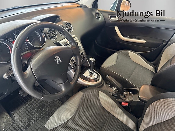 Peugeot 308 7 of 8