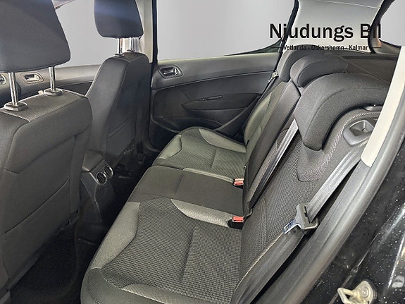 Peugeot 308 6 of 8