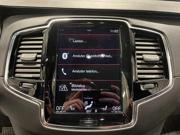 Volvo XC90 14 of 26