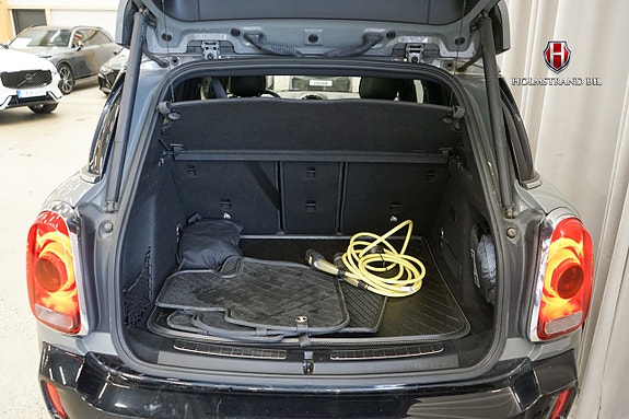 MINI Countryman Cooper SE 25 of 27