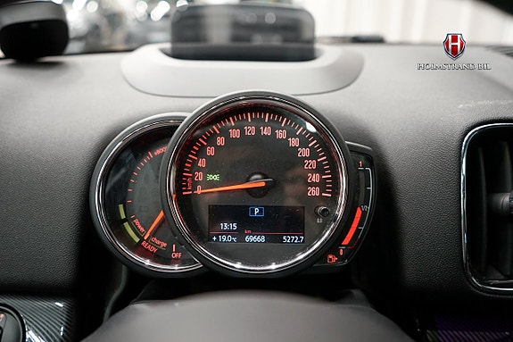 MINI Countryman Cooper SE 17 of 27