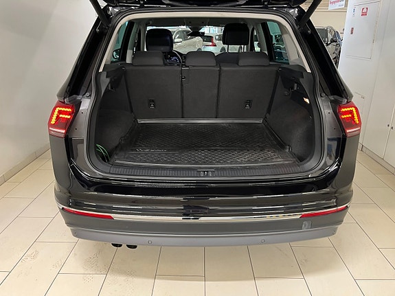 Volkswagen Tiguan 7 of 7