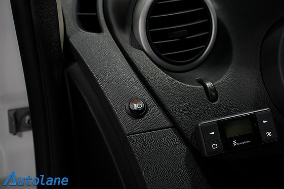 Renault Kangoo Express 28 of 30