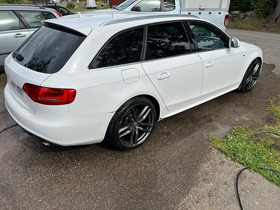 Audi A4 3 of 9