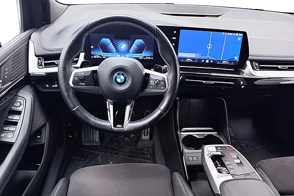 BMW 225e 18 of 30