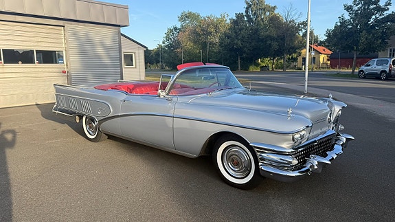 Buick Limited 10 of 30