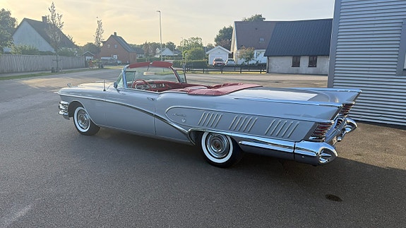Buick Limited 4 of 30