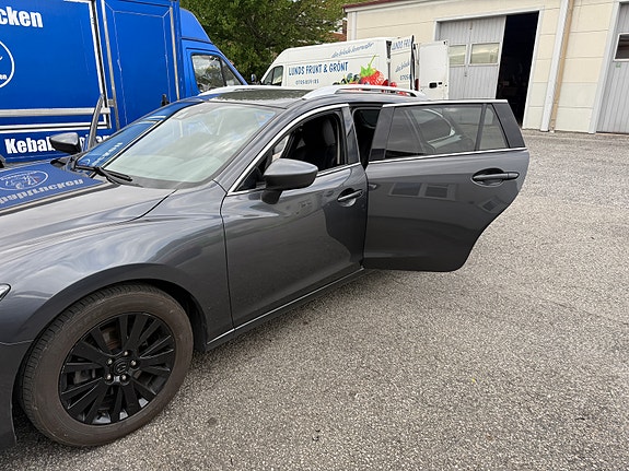 Mazda 6 4 of 11
