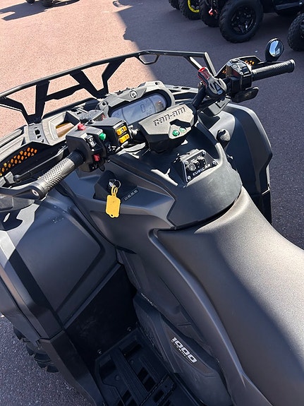 Can-Am Outlander Max 1000 XT-P Fullutrustad Momsad *Köp online.* 9 of 10