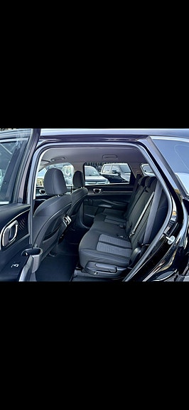 Kia Sorento 6 of 11