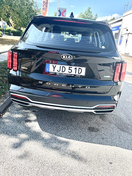Kia Sorento 4 of 11