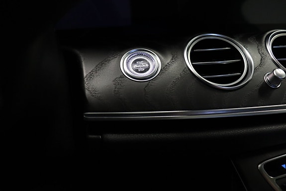 Mercedes-Benz E220 d 26 of 30