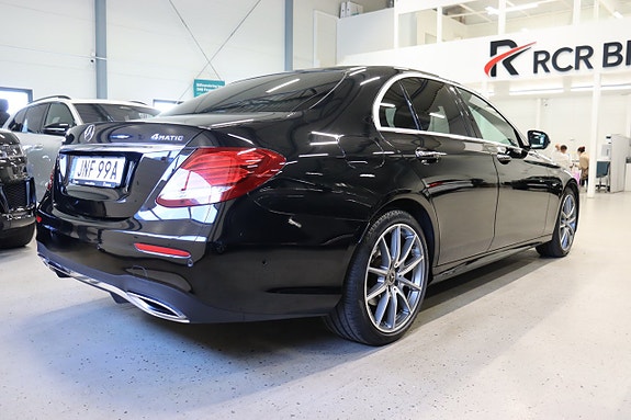 Mercedes-Benz E220 d 5 of 30