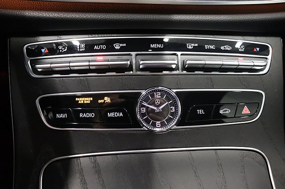 Mercedes-Benz E220 d 20 of 30