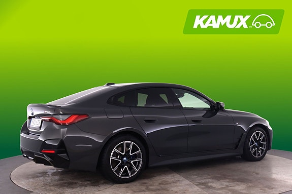 BMW i4 2 of 26