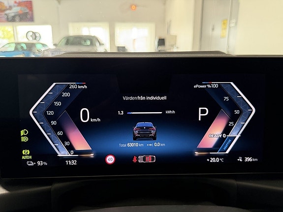 BMW i4 18 of 29