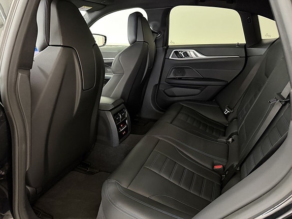 BMW i4 14 of 29