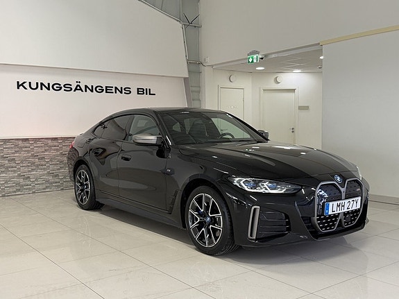 BMW i4 6 of 29