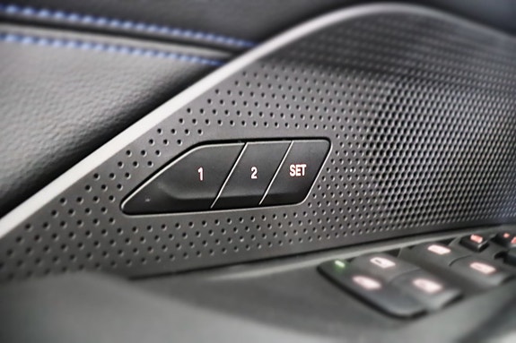 BMW i4 27 of 29