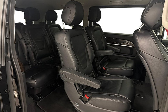 Mercedes-Benz V250 d 23 of 25