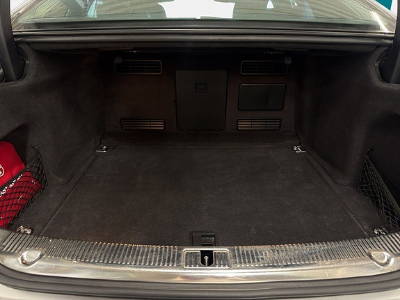Audi A8 20 of 25
