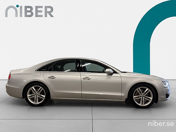 Audi A8 8 of 25