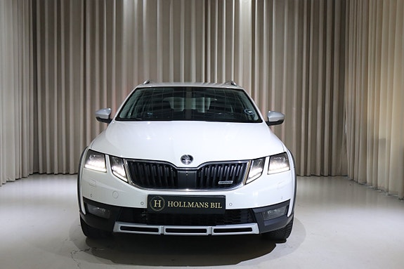 Skoda Octavia Scout 7 of 29