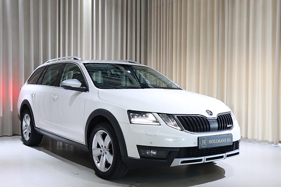 Skoda Octavia Scout 6 of 29