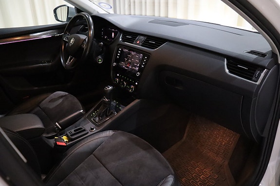 Skoda Octavia Scout 27 of 29