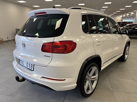 Volkswagen Tiguan 3 of 10