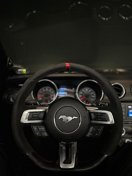 Ford Mustang 13 of 15