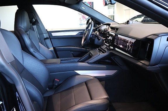 Porsche Cayenne 18 of 22