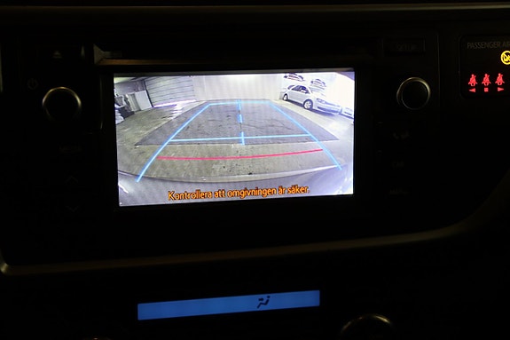 Toyota Auris 13 of 15