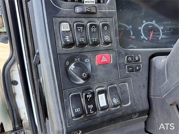 Betongbil Scania P420 6x2 (239,000:- ex moms) 14 of 24