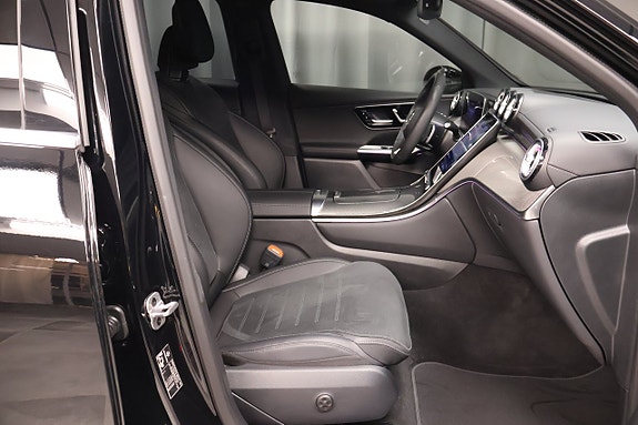Mercedes-Benz GLC300 de 17 of 24