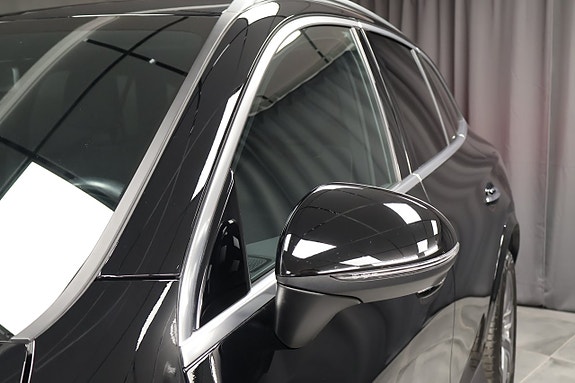 Mercedes-Benz GLC300 de 10 of 24