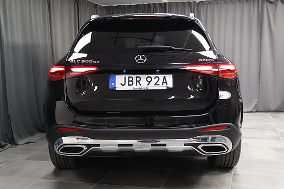 Mercedes-Benz GLC300 de 5 of 24